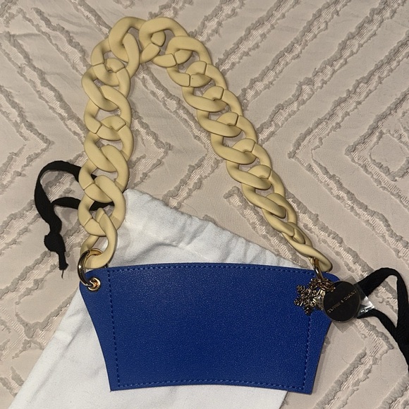 Coffee and Chains Sleeve - Picture 5 of 6